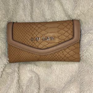 hand wallet